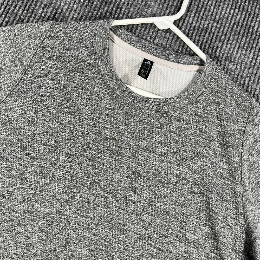 Adidas Shirt Mens Medium Gray Short Sleeve Active Workout Casual Performance